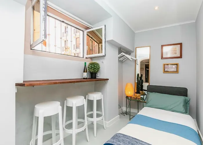 Brand New And Perfect Location: Historic Center * Lisbona